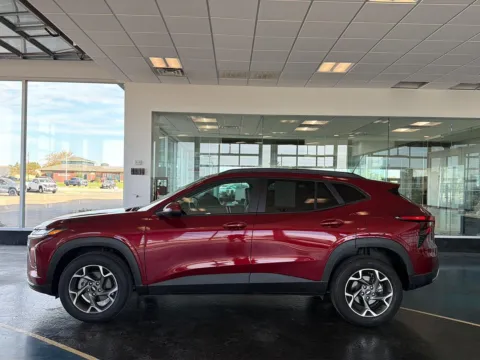 Photos of 2025 Chevrolet Trax LT for sale in Boone, IA at Pat Clemons Inc.