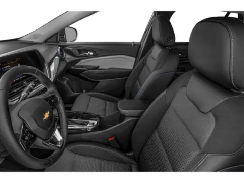 More photos of 2025 Chevrolet Trax LT at Pat Clemons Inc., IA
