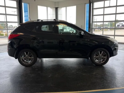 More photos of 2015 Hyundai Tucson SE at Pat Clemons Inc., IA