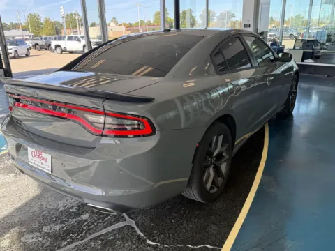 More photos of 2019 Dodge Charger SXT at Pat Clemons Inc., IA