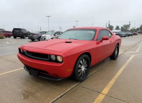 Red 2014 Dodge Challenger SXT for sale in Boone, IA