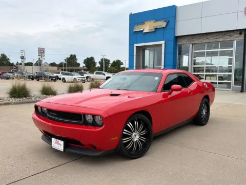 Red 2014 Dodge Challenger SXT for sale in Boone, IA