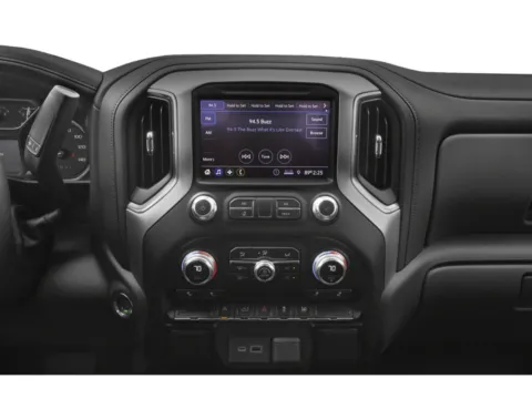 More photos of 2021 GMC Sierra 1500 SLE at Pat Clemons Inc., IA