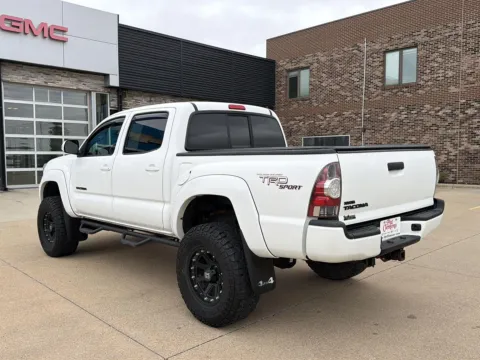 More photos of 2013 Toyota Tacoma V6 at Pat Clemons Inc., IA