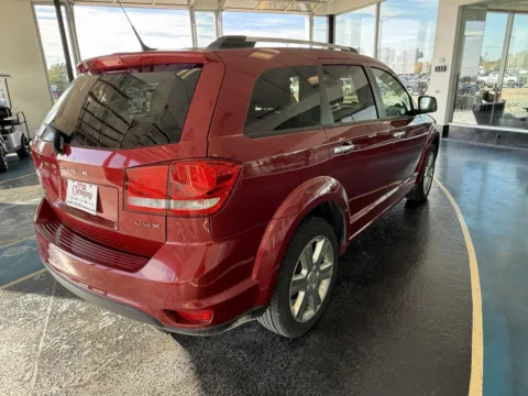 More photos of 2011 Dodge Journey LUX at Pat Clemons Inc., IA