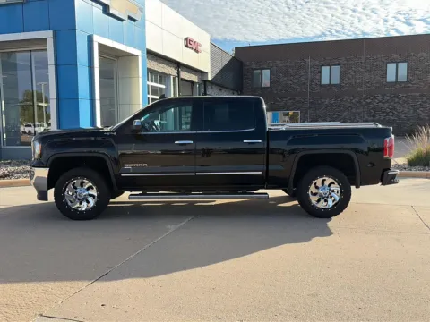 Photos of 2018 GMC Sierra 1500 SLT for sale in Boone, IA at Pat Clemons Inc.