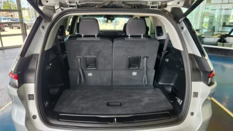 More photos of 2023 Jeep Grand Cherokee L Laredo at Pat Clemons Inc., IA