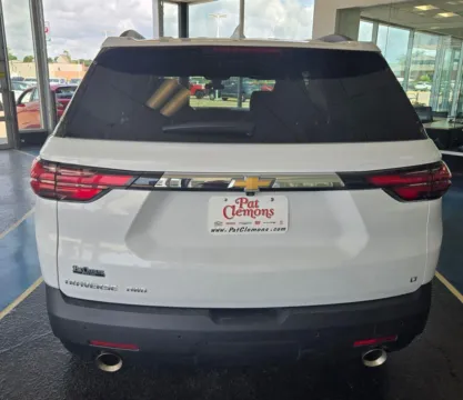 More photos of 2023 Chevrolet Traverse LT Cloth at Pat Clemons Inc., IA