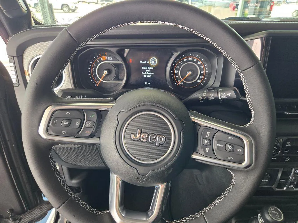 2025 Jeep Wrangler 4-Door Sahara - Photo 17