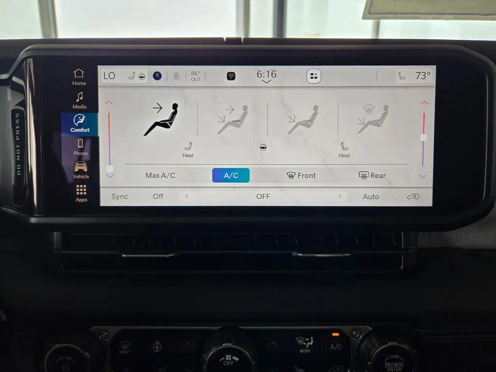 2025 Jeep Wrangler 4-Door Sahara - Photo 25