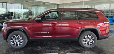 Photos of 2025 Jeep Grand Cherokee L Limited for sale in Boone, IA at Pat Clemons Inc.