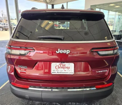More photos of 2025 Jeep Grand Cherokee L Limited at Pat Clemons Inc., IA