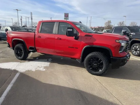 More photos of 2025 Chevrolet Silverado 2500HD LT at Pat Clemons Inc., IA