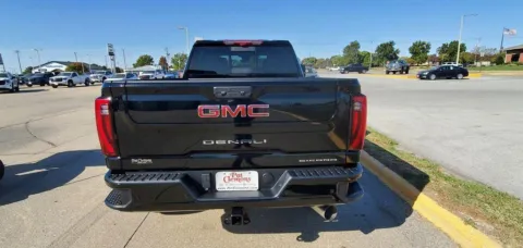 More photos of 2025 GMC Sierra 2500HD Denali at Pat Clemons Inc., IA