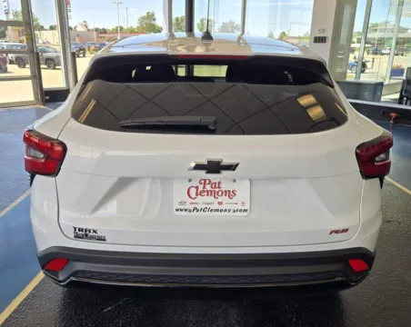 More photos of 2024 Chevrolet Trax 1RS at Pat Clemons Inc., IA