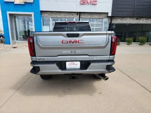 More photos of 2025 GMC Sierra 2500HD Denali at Pat Clemons Inc., IA