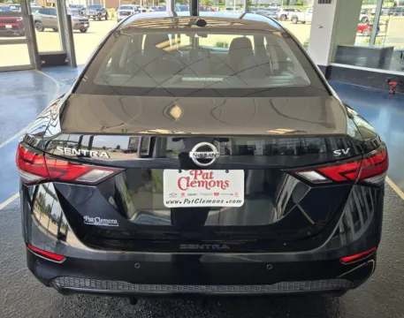 More photos of 2022 Nissan Sentra SV at Pat Clemons Inc., IA