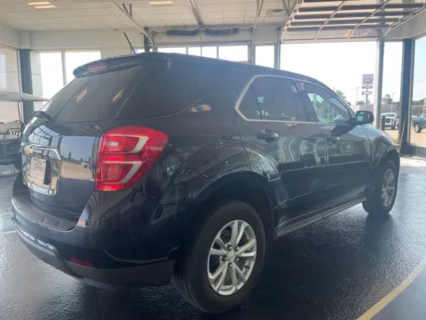 More photos of 2017 Chevrolet Equinox LS at Pat Clemons Inc., IA