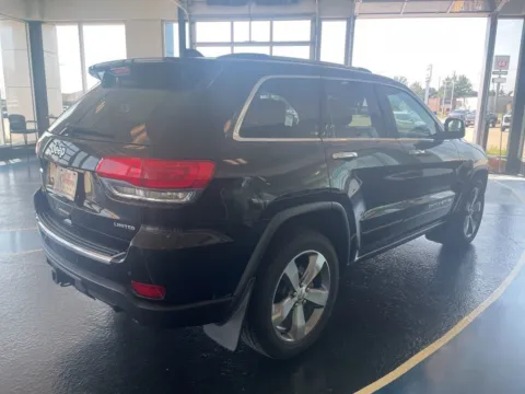 More photos of 2014 Jeep Grand Cherokee Limited at Pat Clemons Inc., IA