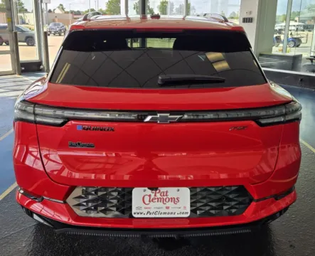 More photos of 2024 Chevrolet Equinox EV RS at Pat Clemons Inc., IA