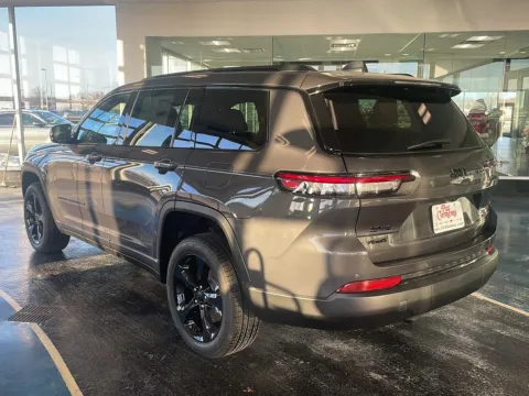 Another view of 2025 Jeep Grand Cherokee L Limited for sale in Boone, IA at Pat Clemons Inc.