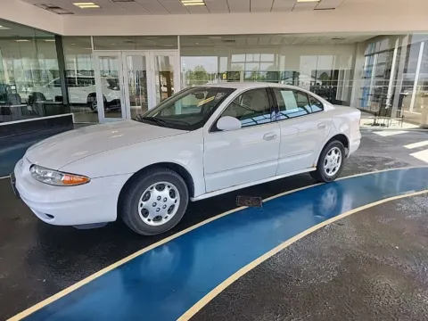 White 2000 Oldsmobile Alero GL3 for sale in Boone, IA