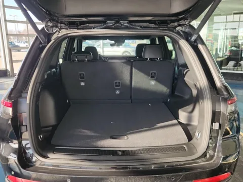 More photos of 2025 Jeep Grand Cherokee Limited at Pat Clemons Inc., IA