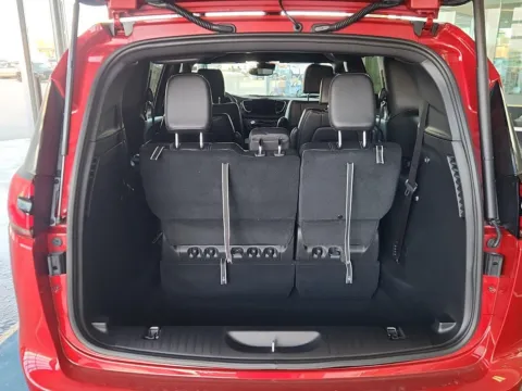 More photos of 2026 Chrysler Pacifica Select at Pat Clemons Inc., IA