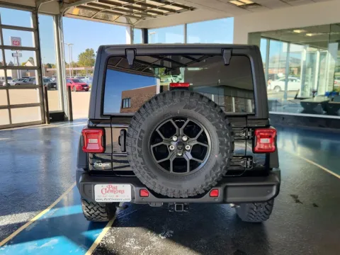 More photos of 2026 Jeep Wrangler Willys at Pat Clemons Inc., IA