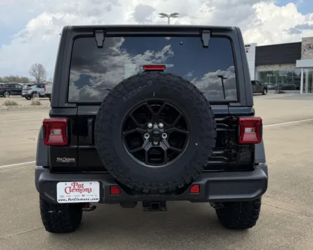 More photos of 2026 Jeep Wrangler Willys at Pat Clemons Inc., IA