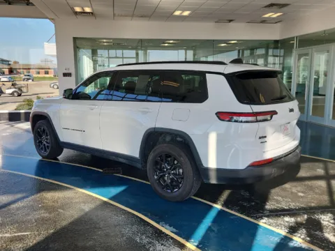 Another view of 2024 Jeep Grand Cherokee L Altitude for sale in Boone, IA at Pat Clemons Inc.