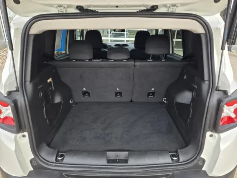 More photos of 2023 Jeep Renegade Latitude at Pat Clemons Inc., IA