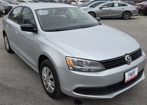 Photos of 2013 Volkswagen Jetta Sedan S for sale in Des Moines, IA at Capital City Motor Company