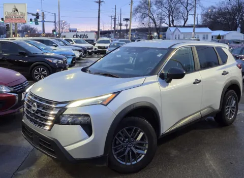 Silver 2024 Nissan Rogue S for sale in Des Moines, IA