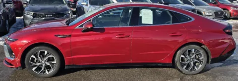 More photos of 2024 Hyundai Sonata SEL at Capital City Motor Company, IA