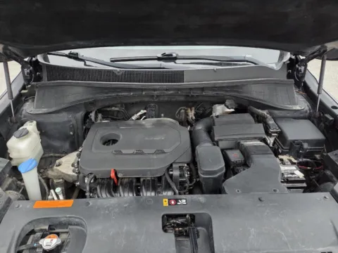 More photos of 2016 Kia Sorento LX at Capital City Motor Company, IA