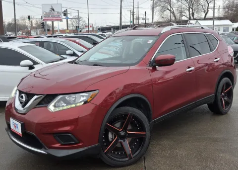 Red 2016 Nissan Rogue S for sale in Des Moines, IA