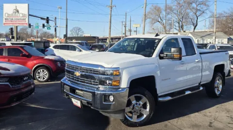 White 2018 Chevrolet Silverado 2500HD LT for sale in Des Moines, IA