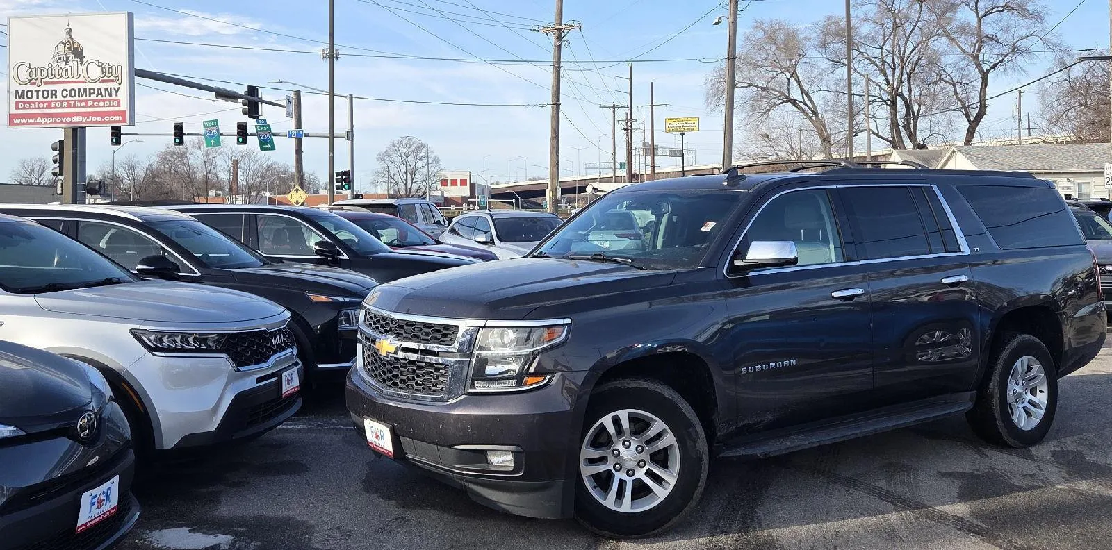 Gray 2018 Chevrolet Suburban LT for sale in Des Moines, IA