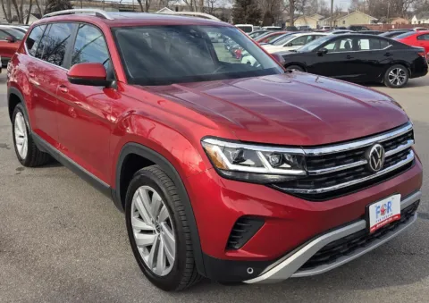 Photos of 2021 Volkswagen Atlas 3.6L V6 SEL for sale in Des Moines, IA at Capital City Motor Company