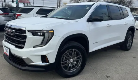 White 2025 GMC Acadia AWD Elevation for sale in Des Moines, IA