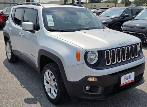 Photos of 2018 Jeep Renegade Latitude for sale in Des Moines, IA at Capital City Motor Company