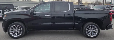 More photos of 2020 Chevrolet Silverado 1500 High Country at Capital City Motor Company, IA