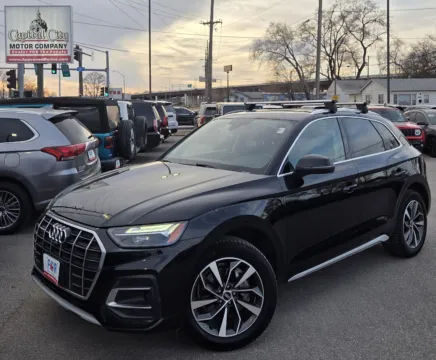 Black 2021 Audi Q5 Premium Plus for sale in Des Moines, IA