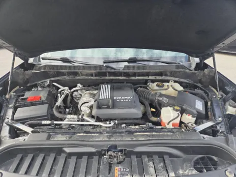 More photos of 2021 Chevrolet Silverado 1500 LTZ at Capital City Motor Company, IA