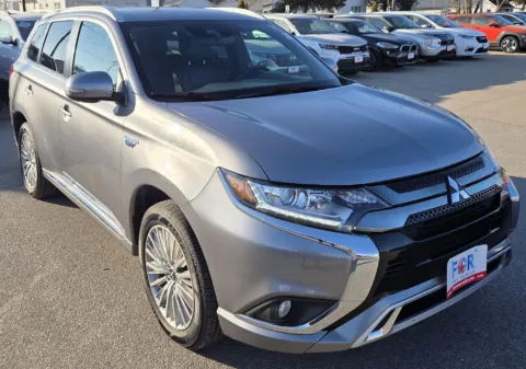 Photos of 2022 MITSUBISHI OUTLANDER PHEV SEL for sale in Des Moines, IA at Capital City Motor Company