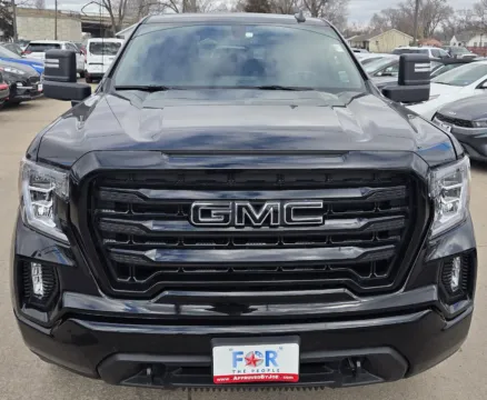 Another view of 2020 GMC SIERRA K1500 EL Elevation for sale in Des Moines, IA at Capital City Motor Company