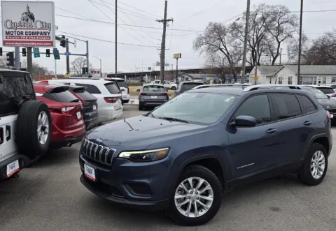 Blue 2020 JEEP CHEROKEE LATITU Latitude for sale in Des Moines, IA