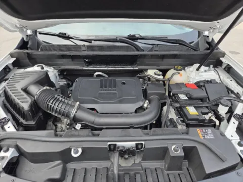 More photos of 2023 GMC Acadia SLT at Capital City Motor Company, IA