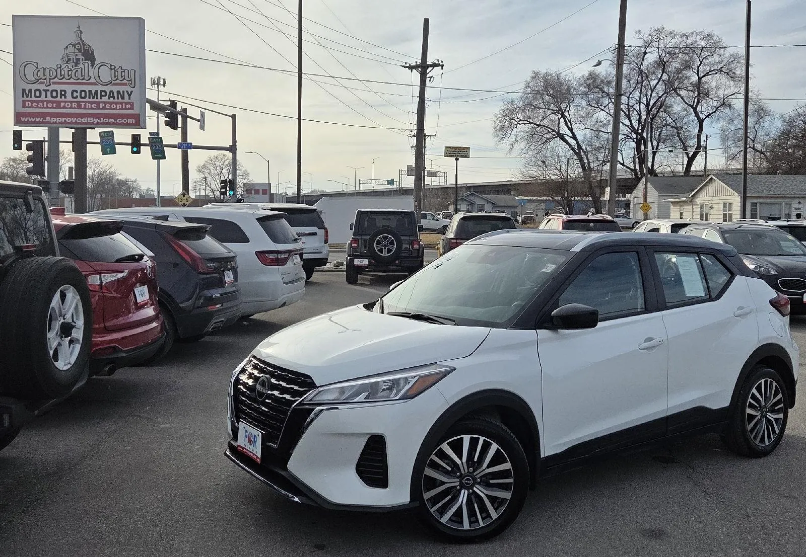 Black 2023 Nissan Kicks SV for sale in Des Moines, IA